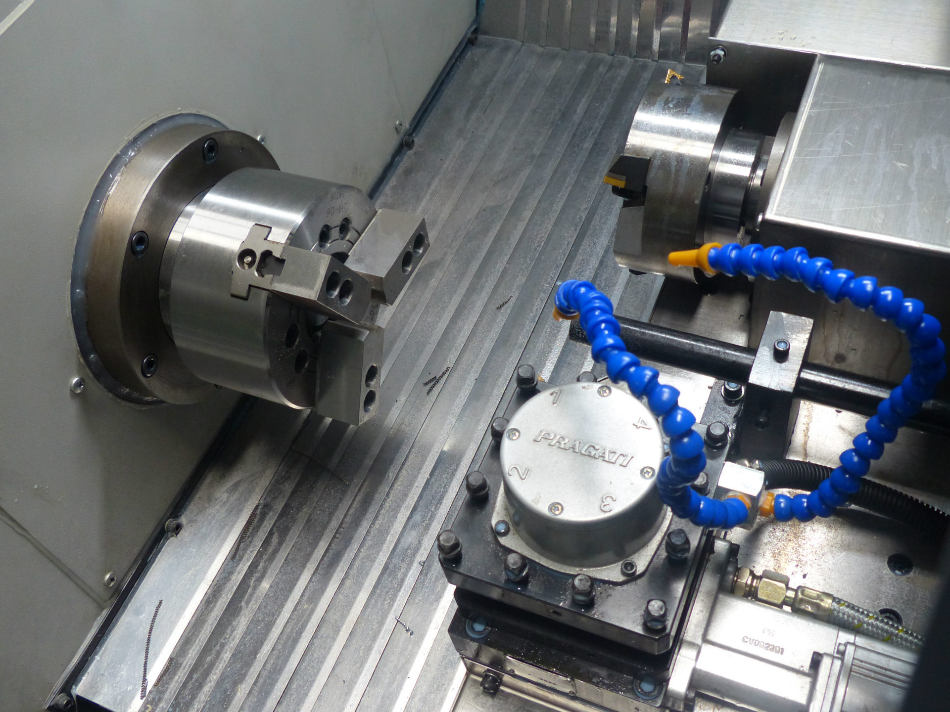 數(shù)控車(chē)方機(jī)內(nèi)部結(jié)構(gòu)圖